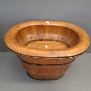 Chinese metal banded wooden babies bath